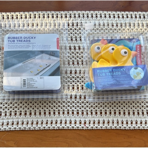 FREE WHEN BUNDLED WITH FLiPSiDE Towel Blanket Rubber Ducky Tub Treads 1 Set - Picture 6 of 11